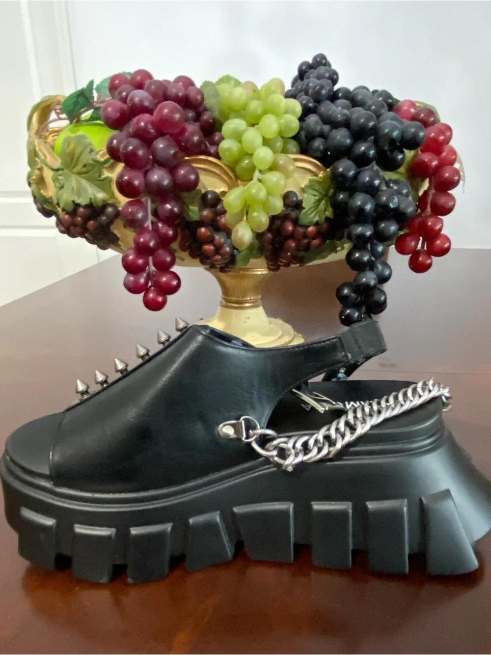 MODA Black Platform Chain Sandals with Stud & Leopard Tongue Graphic